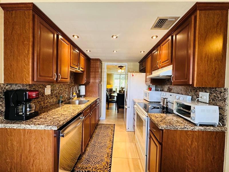 3099 NW 48th Avenue Lauderdale Lakes FL 33313