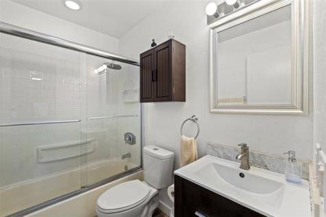 101 E Mcnab Road Pompano Beach FL 33060