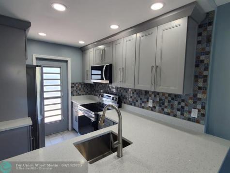1481 S Ocean Boulevard Lauderdale By The Sea FL 33062