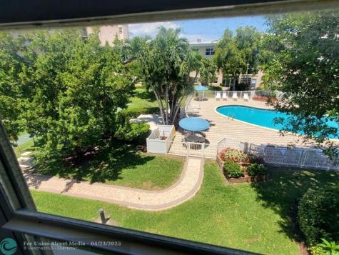 1481 S Ocean Boulevard Lauderdale By The Sea FL 33062