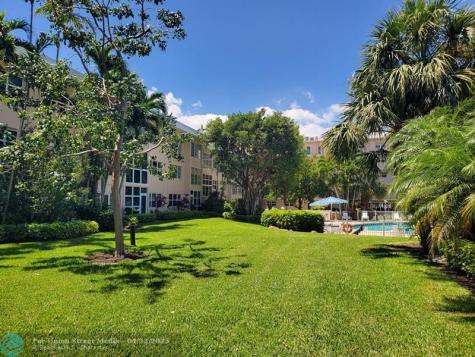 1481 S Ocean Boulevard Lauderdale By The Sea FL 33062