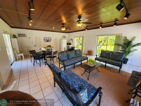1481 S Ocean Boulevard Lauderdale By The Sea FL 33062