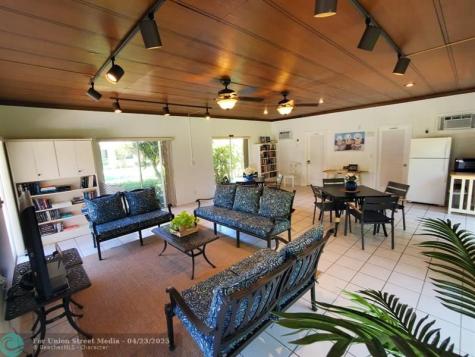 1481 S Ocean Boulevard Lauderdale By The Sea FL 33062
