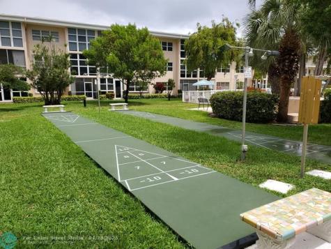 1481 S Ocean Boulevard Lauderdale By The Sea FL 33062