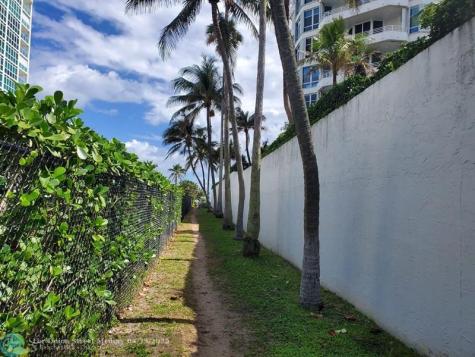 1481 S Ocean Boulevard Lauderdale By The Sea FL 33062