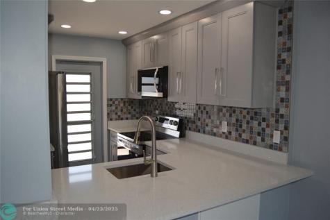 1481 S Ocean Boulevard Lauderdale By The Sea FL 33062