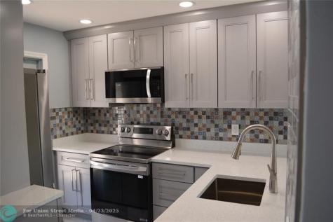 1481 S Ocean Boulevard Lauderdale By The Sea FL 33062