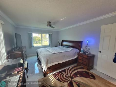 8260 SW 24th Street North Lauderdale FL 33068