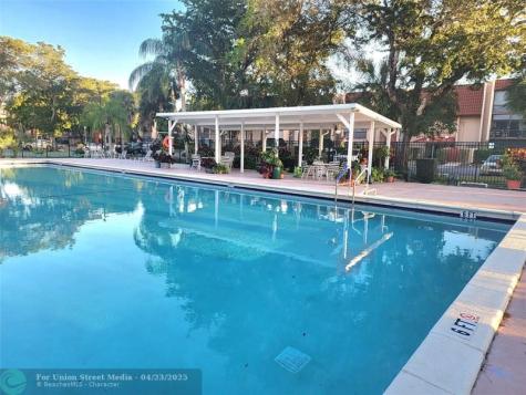 8260 SW 24th Street North Lauderdale FL 33068