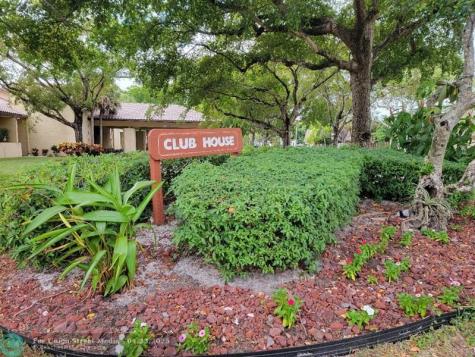 8260 SW 24th Street North Lauderdale FL 33068