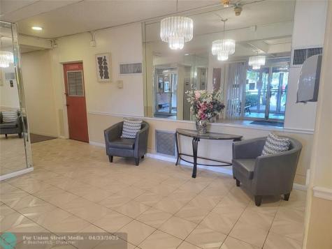 8260 SW 24th Street North Lauderdale FL 33068