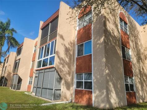 8260 SW 24th Street North Lauderdale FL 33068
