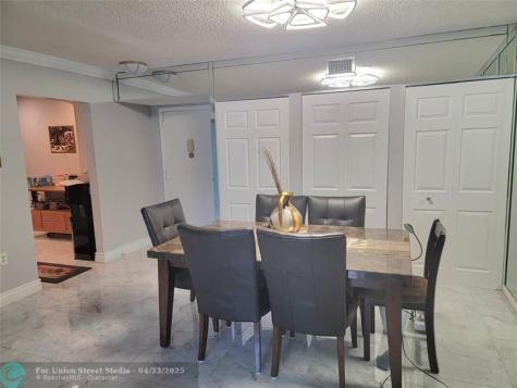 8260 SW 24th Street North Lauderdale FL 33068
