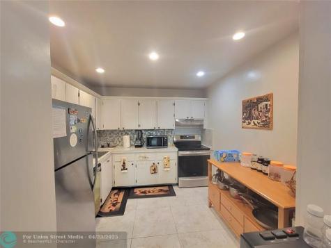 8260 SW 24th Street North Lauderdale FL 33068