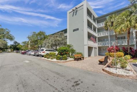 2505 Antigua Terrace Coconut Creek FL 33066