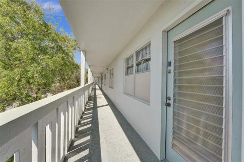 2505 Antigua Terrace Coconut Creek FL 33066