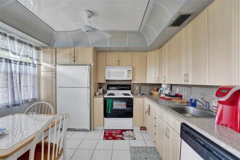 2505 Antigua Terrace Coconut Creek FL 33066