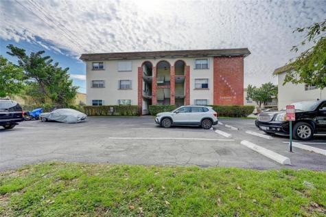2200 Taylor Street Hollywood FL 33020