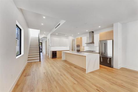812 SE 12th Street Fort Lauderdale FL 33316
