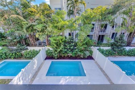 812 SE 12th Street Fort Lauderdale FL 33316