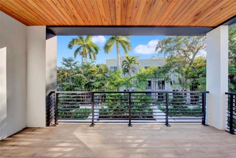 812 SE 12th Street Fort Lauderdale FL 33316