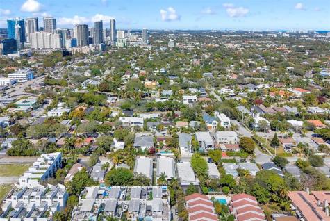 812 SE 12th Street Fort Lauderdale FL 33316