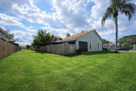 9912 61ST Way S Boynton Beach FL 33437