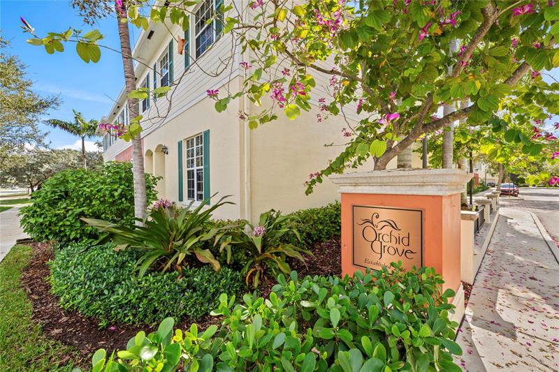 197 SW 6th Place Pompano Beach FL 33060