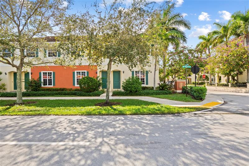 197 SW 6th Place Pompano Beach FL 33060