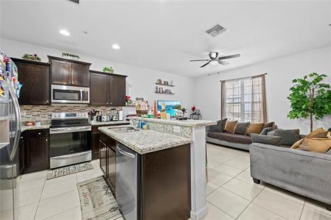197 SW 6th Place Pompano Beach FL 33060