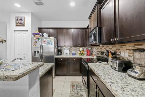 197 SW 6th Place Pompano Beach FL 33060