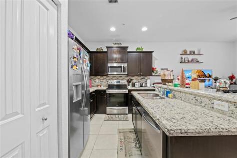197 SW 6th Place Pompano Beach FL 33060