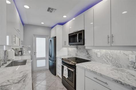105 NE 19th Avenue Deerfield Beach FL 33441