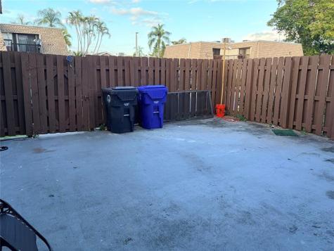 8208 SW 23 North Lauderdale FL Fl