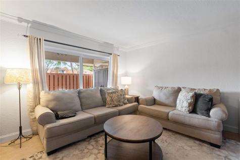 2061 SW 90th Avenue Davie FL 33324