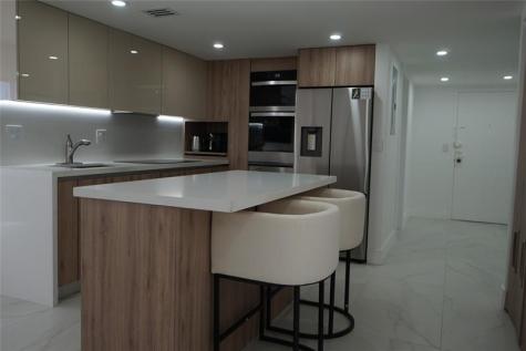 6941 Carlyle Avenue Miami Beach FL 33141