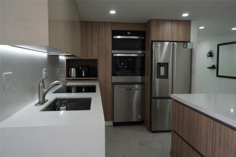 6941 Carlyle Avenue Miami Beach FL 33141