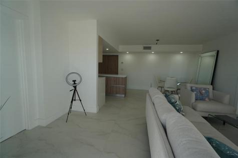 6941 Carlyle Avenue Miami Beach FL 33141