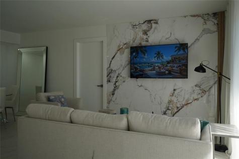 6941 Carlyle Avenue Miami Beach FL 33141