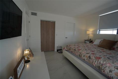 6941 Carlyle Avenue Miami Beach FL 33141