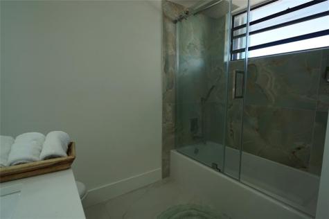 6941 Carlyle Avenue Miami Beach FL 33141