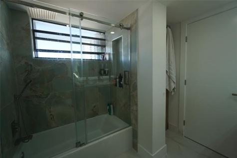 6941 Carlyle Avenue Miami Beach FL 33141