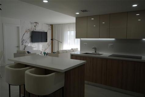 6941 Carlyle Avenue Miami Beach FL 33141