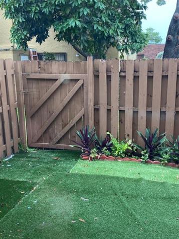 5668 Blueberry Lauderhill FL 33313