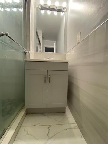 5668 Blueberry Lauderhill FL 33313