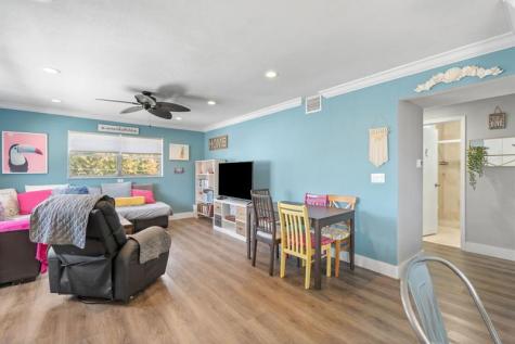 515 S Crescent Drive Hollywood FL 33021