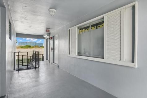 515 S Crescent Drive Hollywood FL 33021