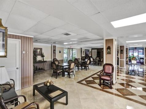 138 Lake Barbara Drive West Palm Beach FL 33411