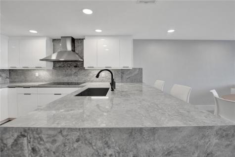 876 Jeffery Street Boca Raton FL 33487