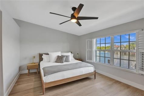 876 Jeffery Street Boca Raton FL 33487